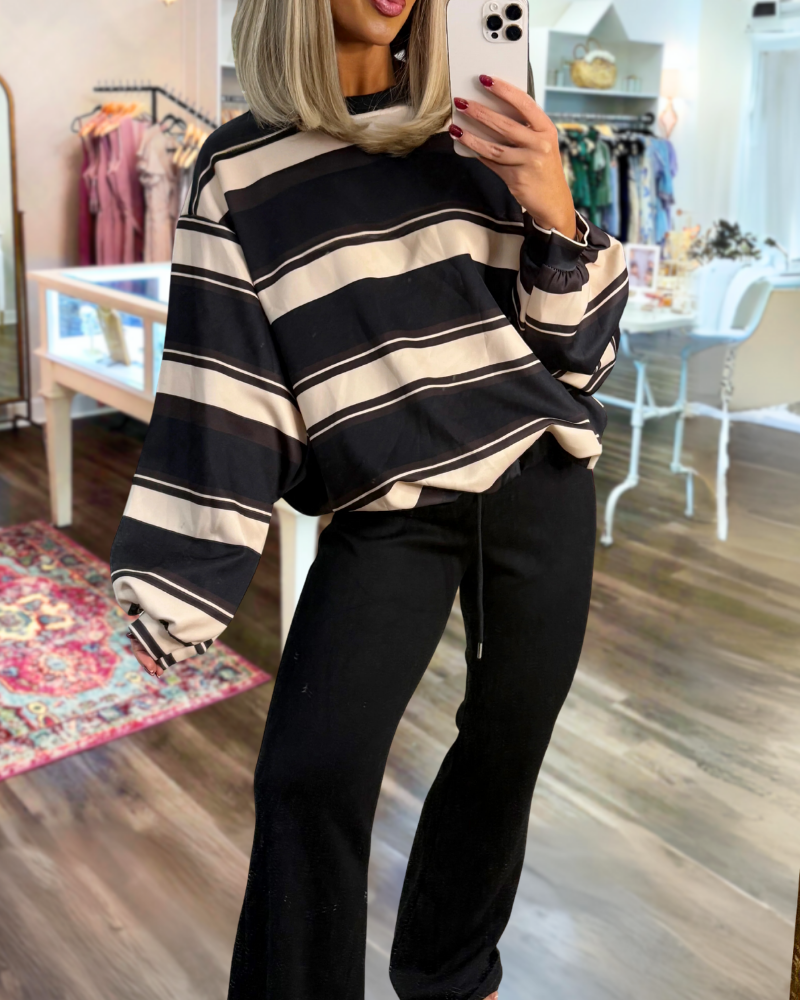 Chic Oversized Striped Crewneck Sweatshirt