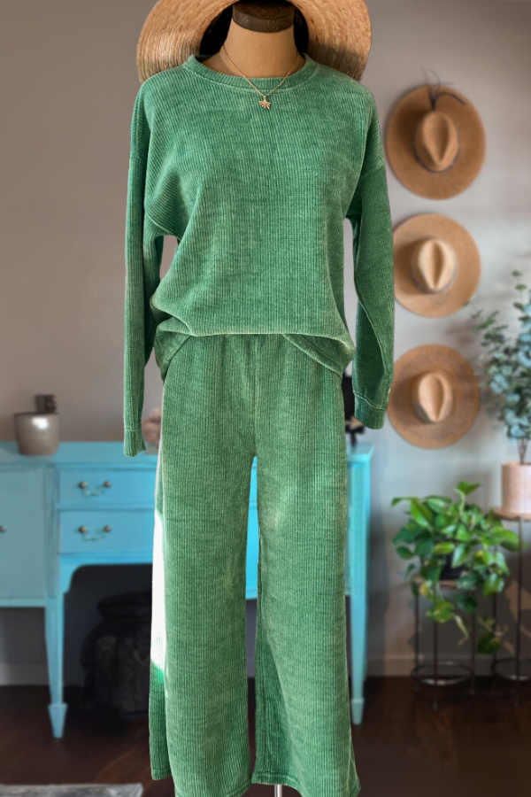 Chenille Long Sleeve Travel Set