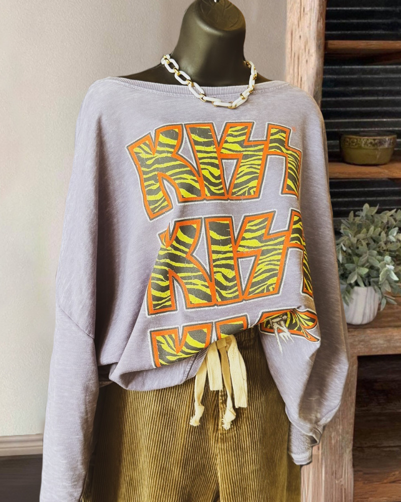 Chic Kiss Tiger Print Sweatshirt