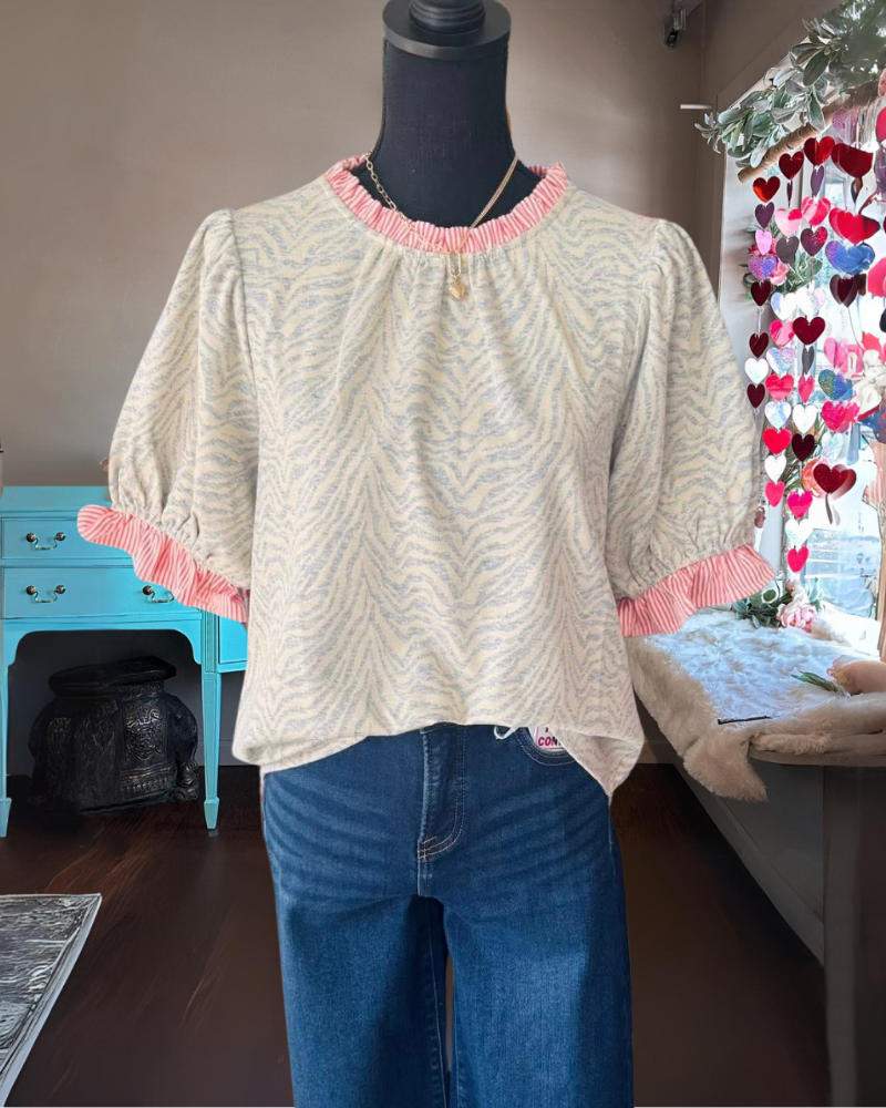 Chic Textured Puff Sleeve Top