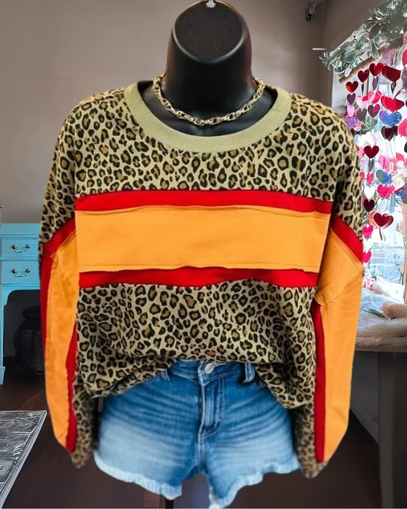 Stylish Contrast Leopard Sweatshirt