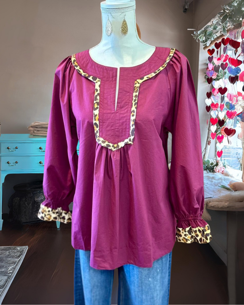 Simple Leopard Trimmed Top