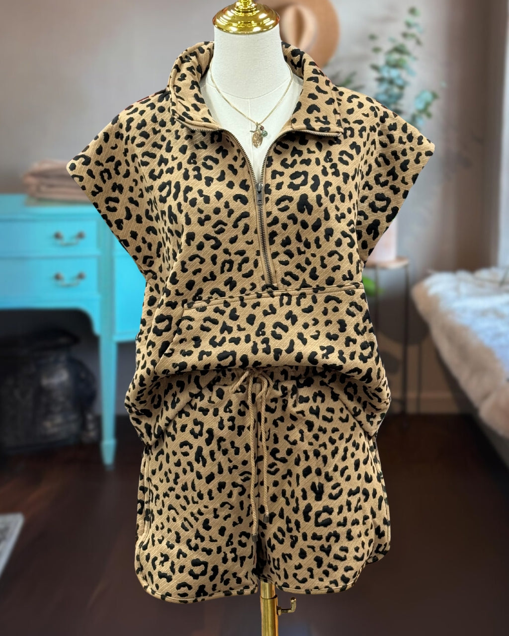 Charming Leopard Travel Set