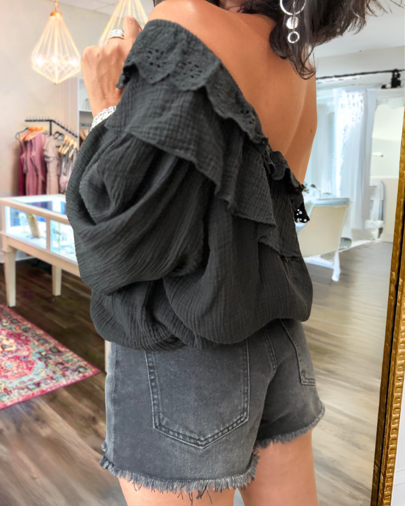 Chic Ruffle One Shoulder Top