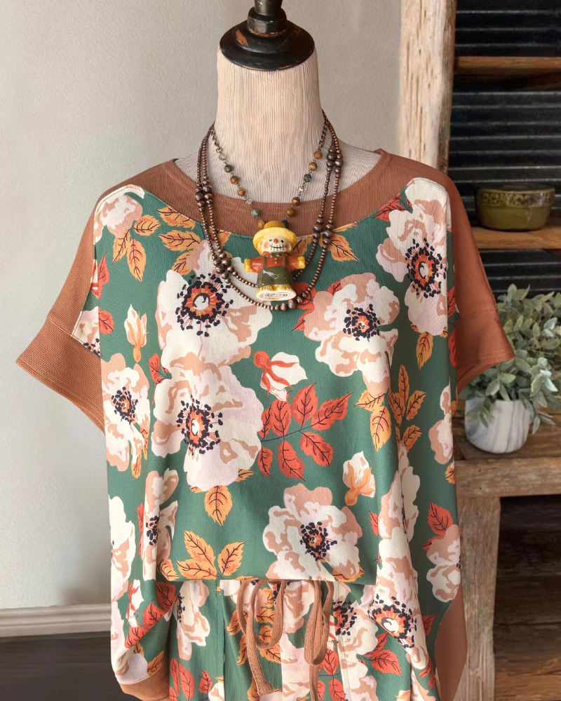 Stylish Floral Crew Neck Set