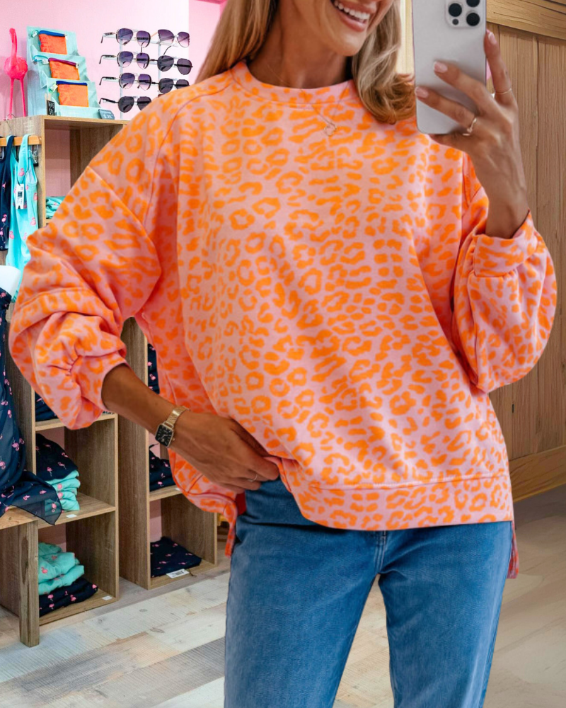 Leopard Print Crew Neck Sweatshirt
