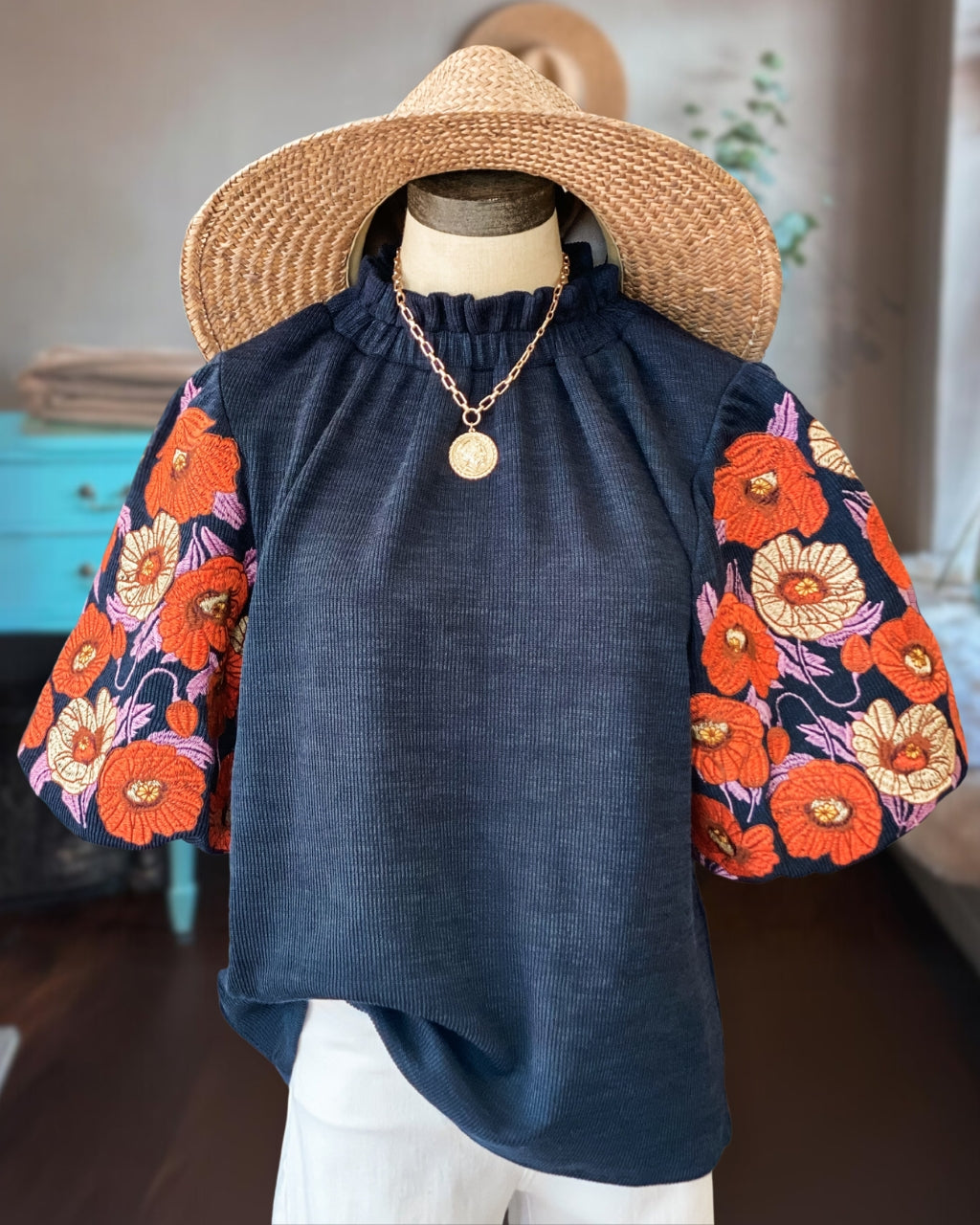 Embroidered Puff Sleeve Top