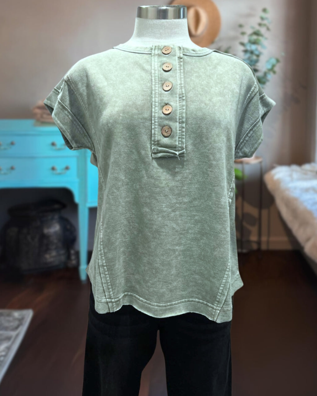 Washed Button  Cotton Tee