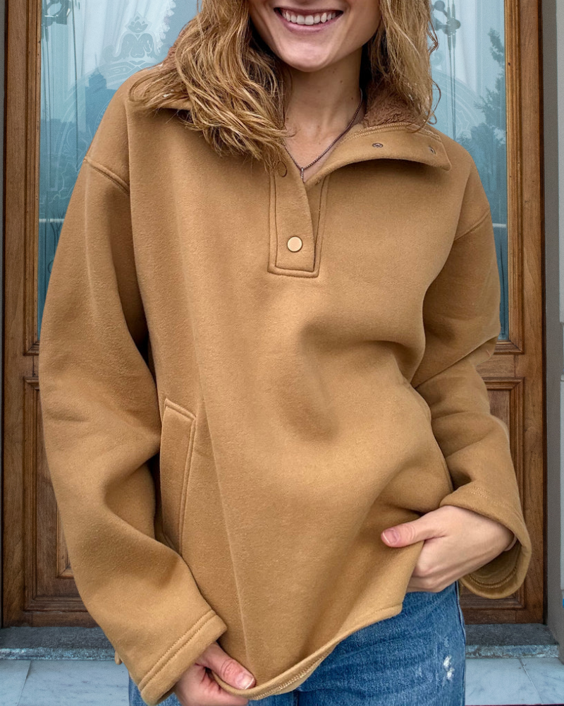 Cool Casual Buttoned Sweatshirt