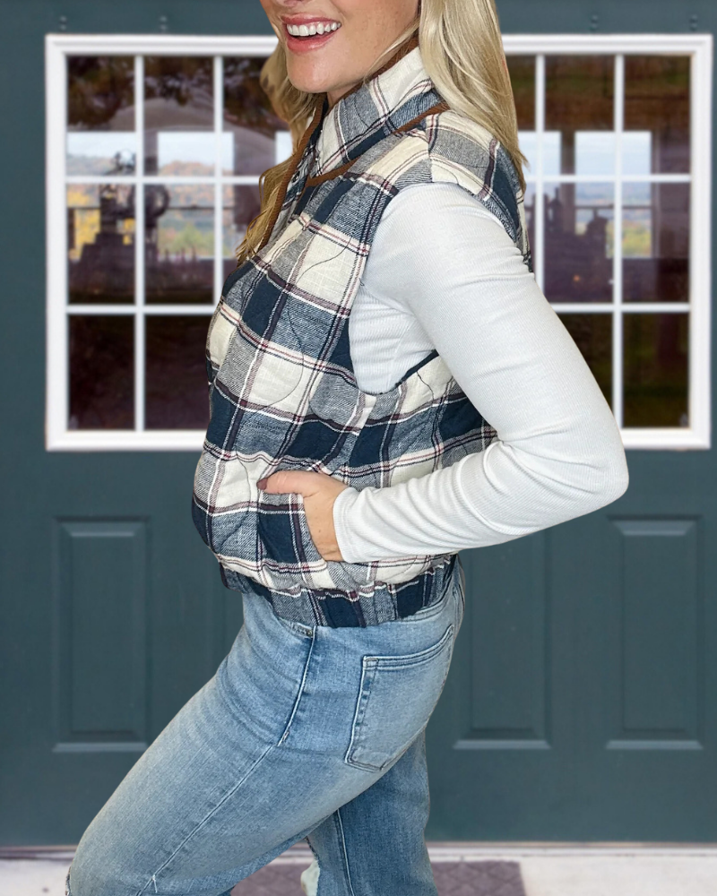 Unique Plaid Turtleneck Vest
