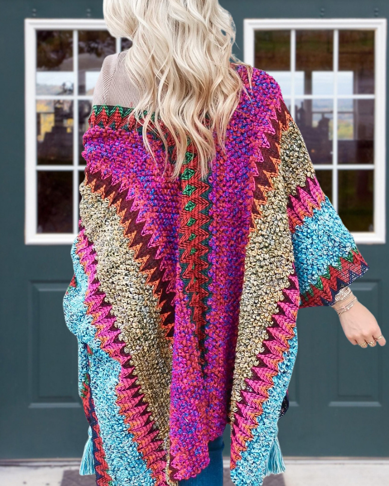 Retro Wavy Tassel Shawl Top