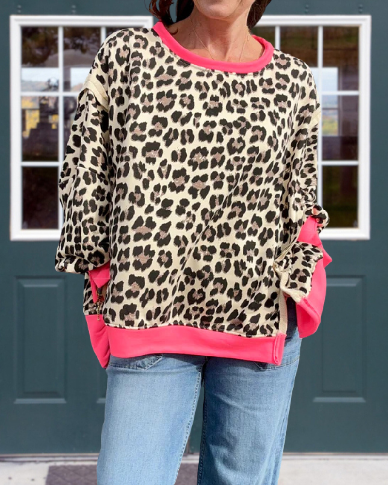 Chic Leopard Print Sweatshirt