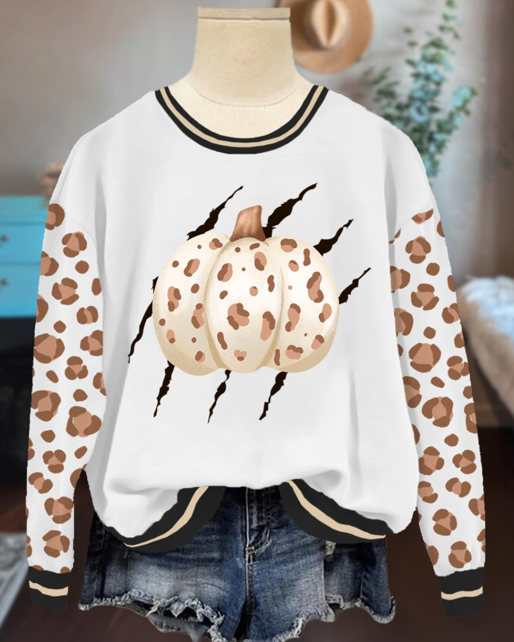 Halloween Scratchy Pumpkin Leopard Sweatshirt