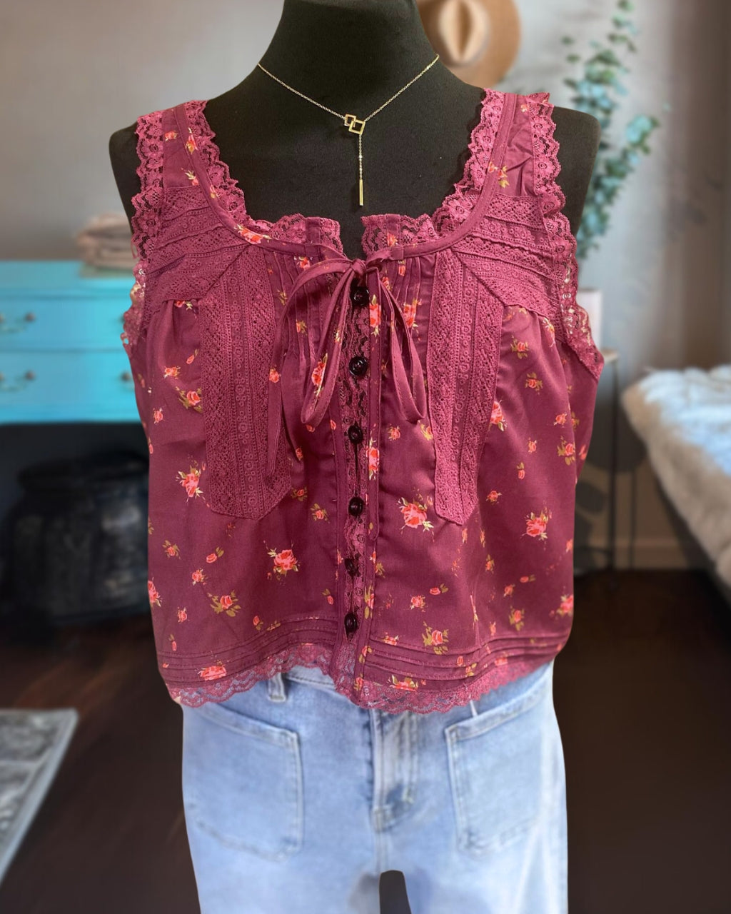 Retro Lace Floral Vest
