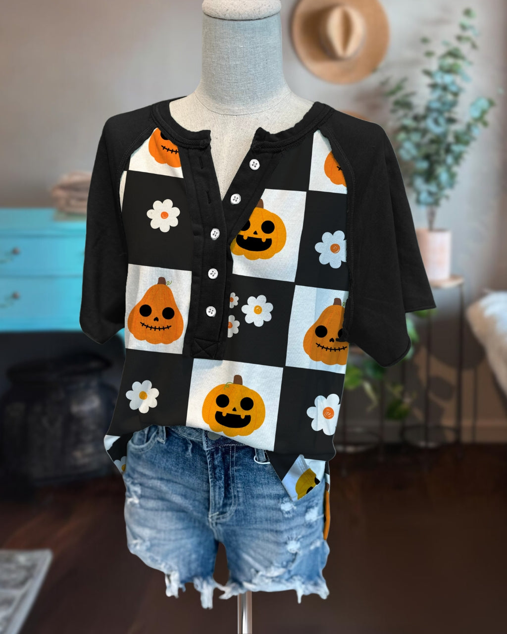 Lively Halloween Pumpkin Check Henley Tee