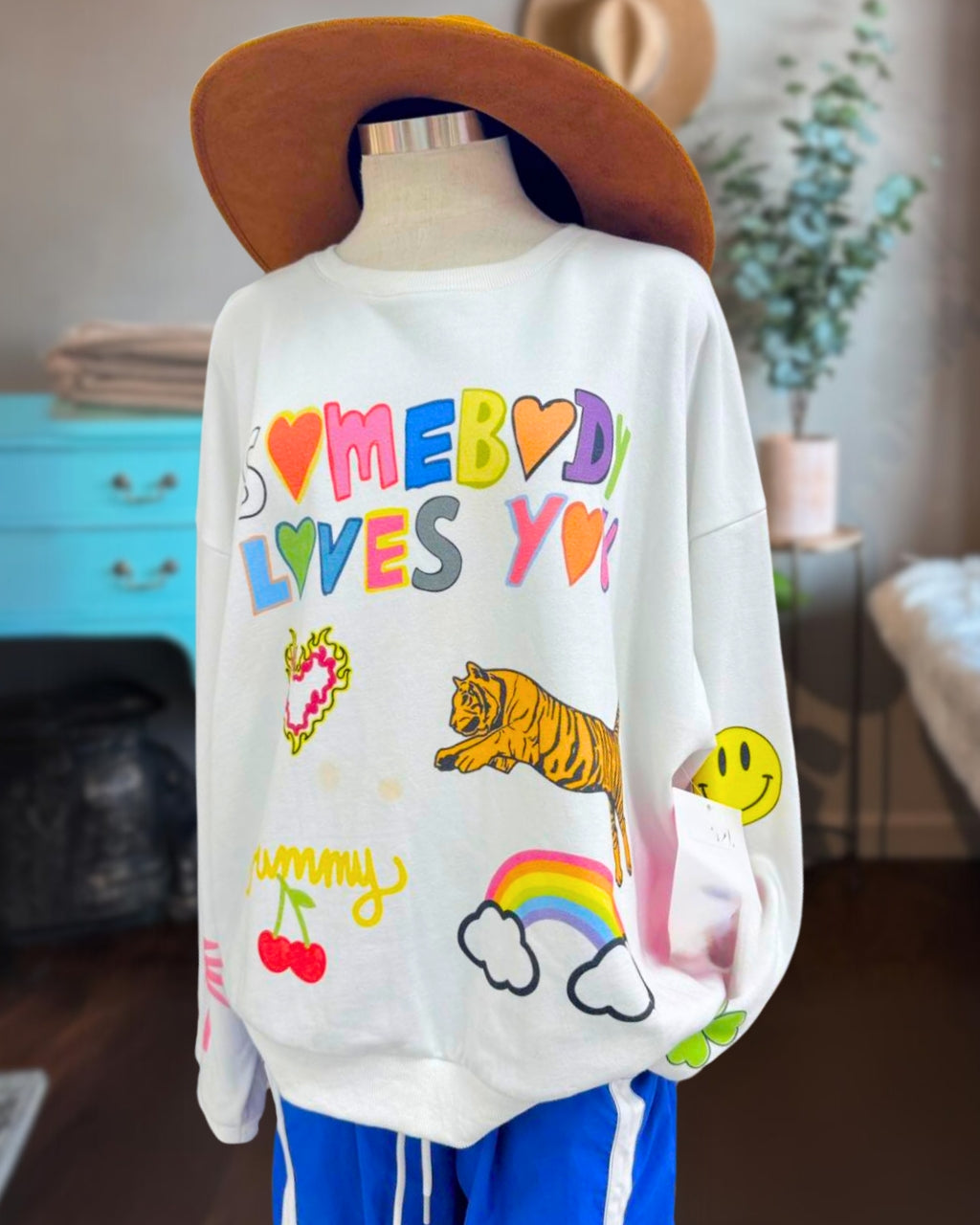 Playful Somebody Loves You Graphic Sweatshirt