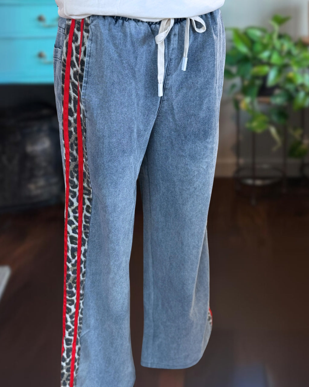 Leopard Wide-Leg Denim Pants