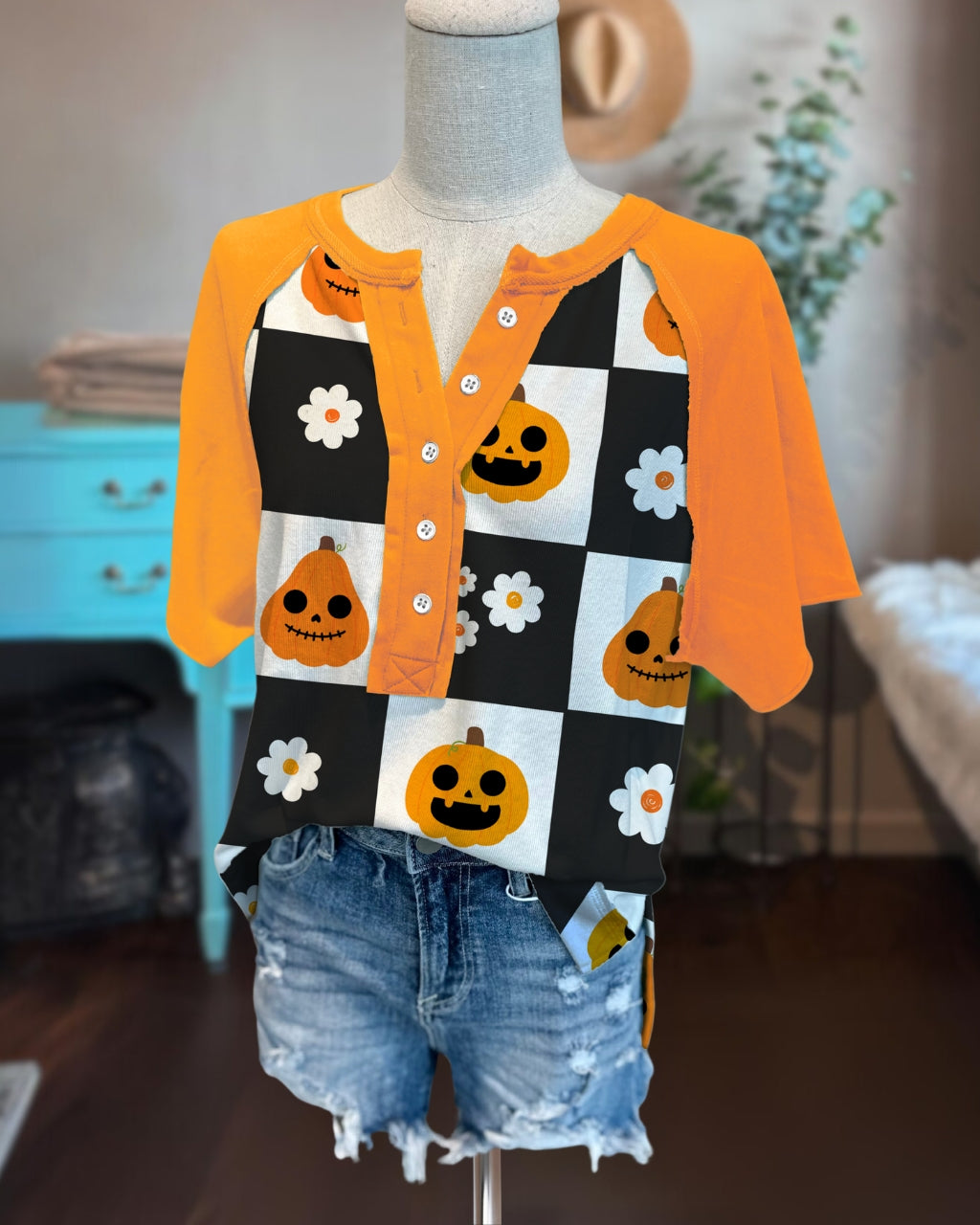 Lively Halloween Pumpkin Check Henley Tee