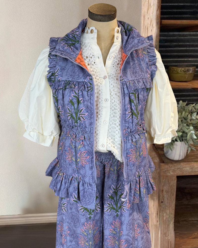 Floral Ruffle Zipper Vest